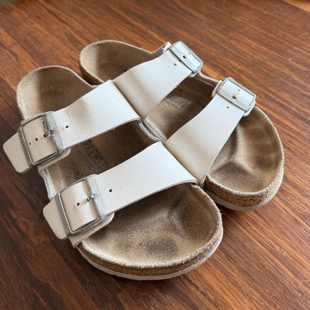 Birkenstock Arizona White Leather Sandals